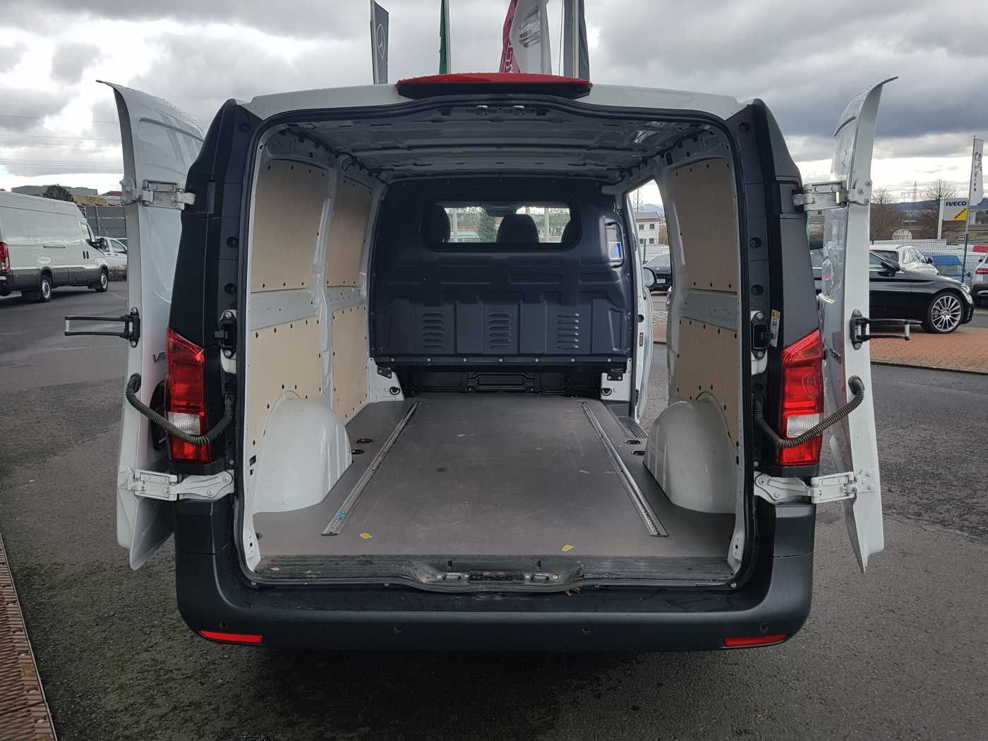 Fahrzeugabbildung Mercedes-Benz Vito 116 CDI Extralang 9G Klima Kamera Audio40