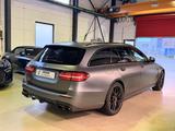 Mercedes-Benz E63 S T 4-Matic *CARBON KERAMIK*CARBON PAKET*VOL - graue Mercedes-Benz E 63 AMG