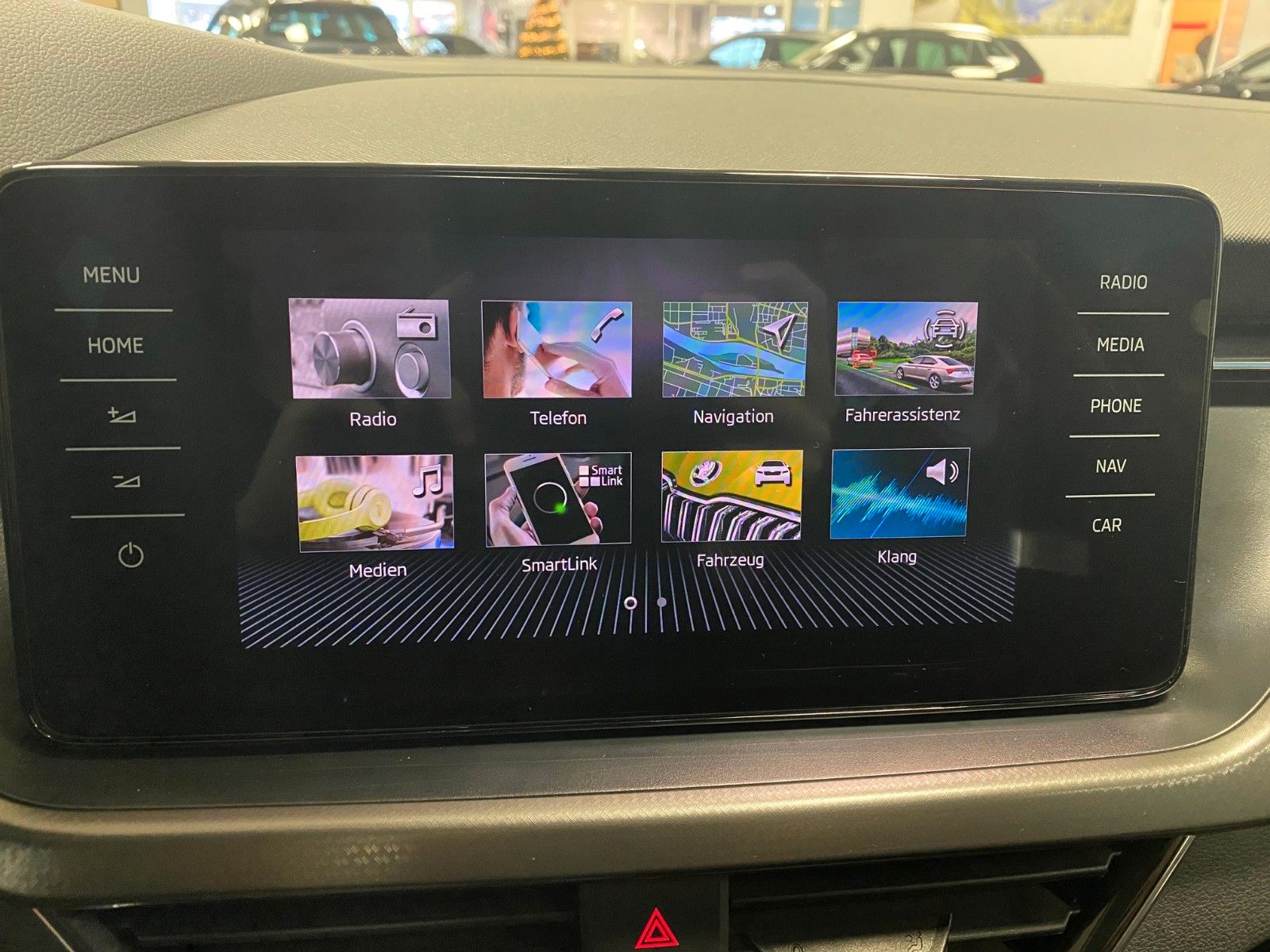 Fahrzeugabbildung SKODA Kamiq 1.5 TSI CLEVER+NAVI+Rück.KAMERA+ALLWETTER+