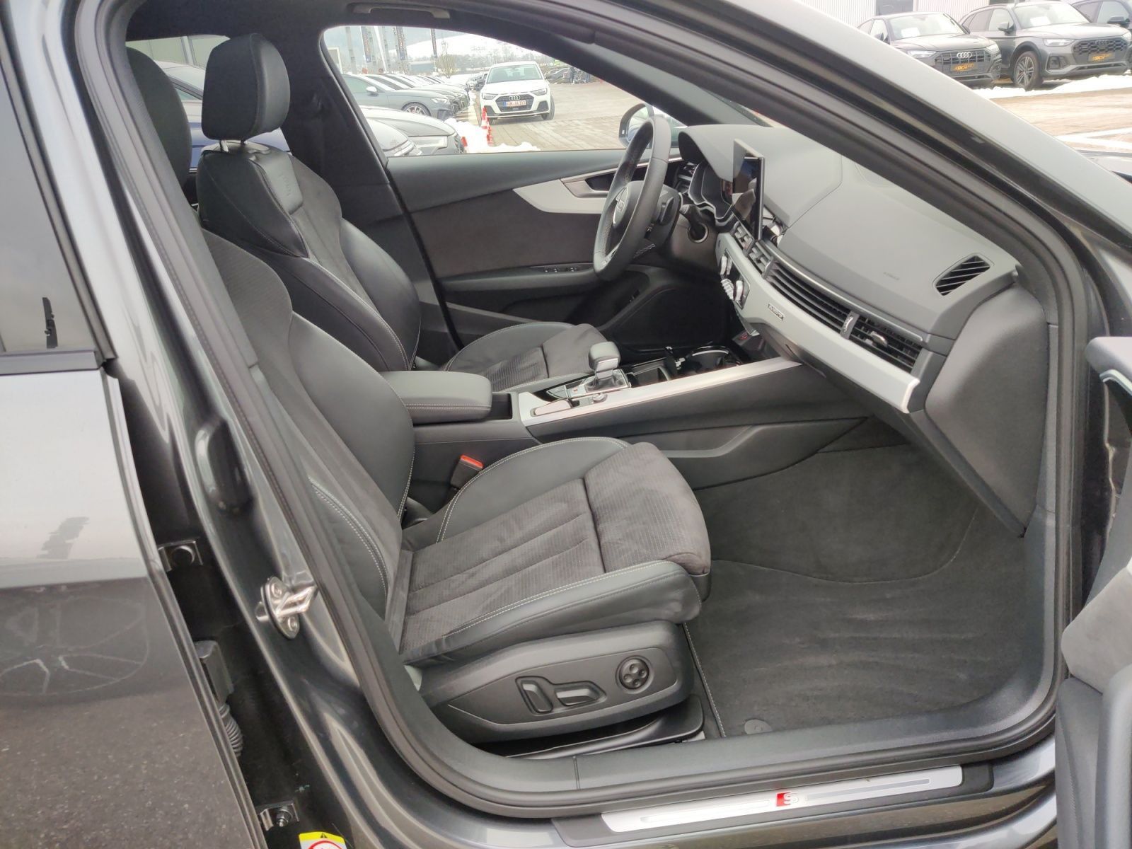 Audi S4 Avant 55 TDI q. Tiptr. competition edition, P foto 18