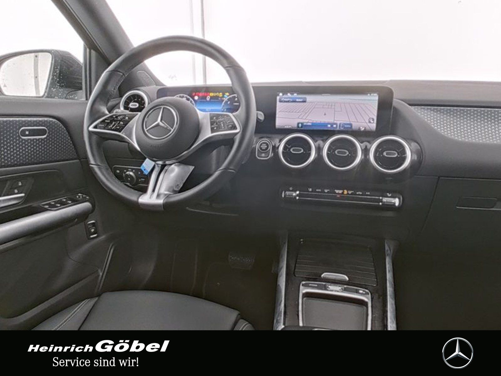 Fahrzeugabbildung Mercedes-Benz GLA 220 d 4M Progressive PANO+TOTWINKEL+AHK+360°