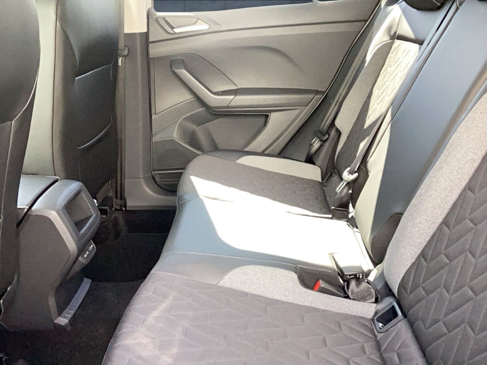 Volkswagen T-Cross - Bild 12