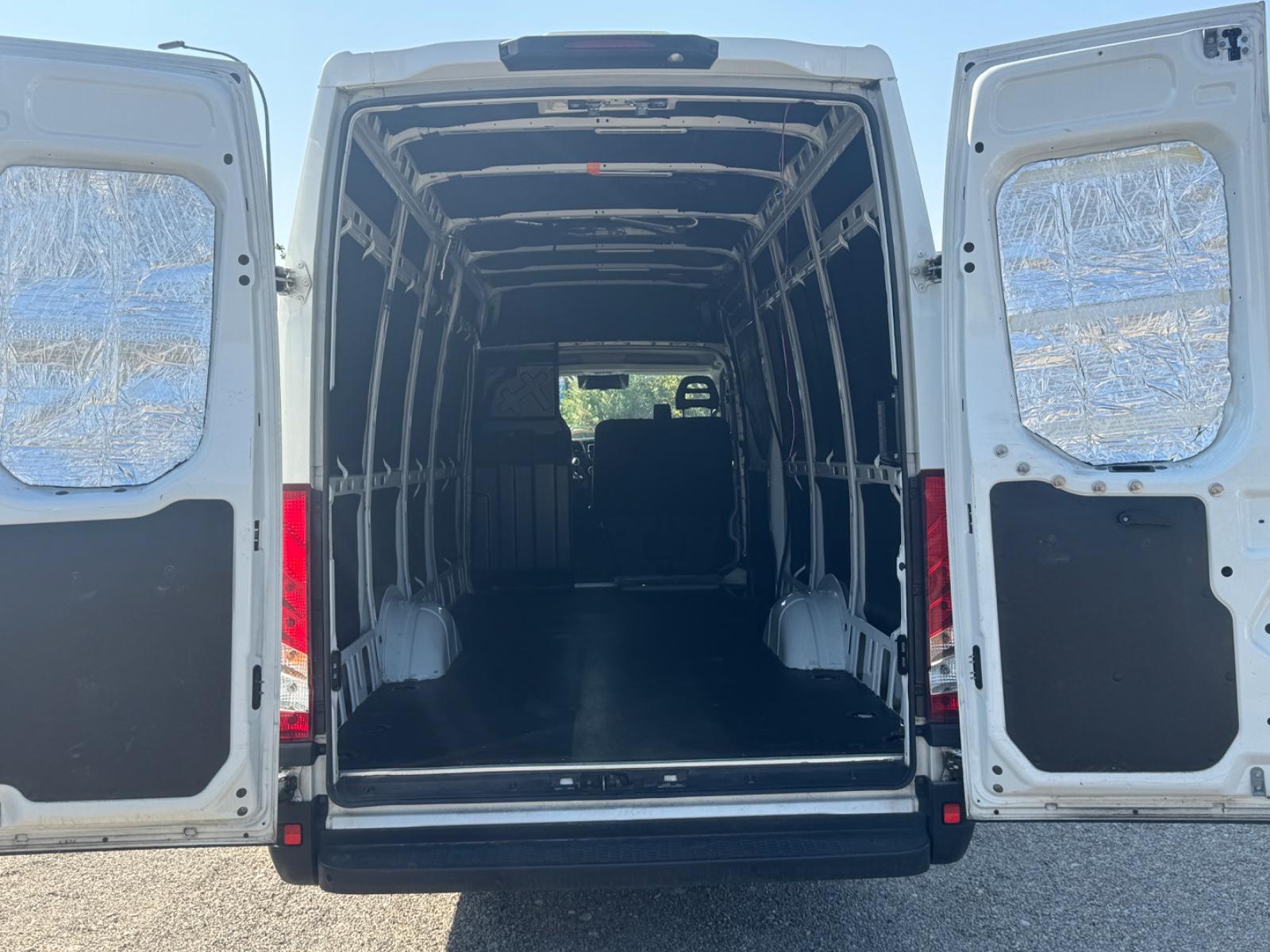 Iveco Daily Kasten HKa 35 S ... V Radstand 4100