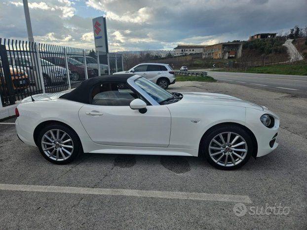 Fiat 124 Spider