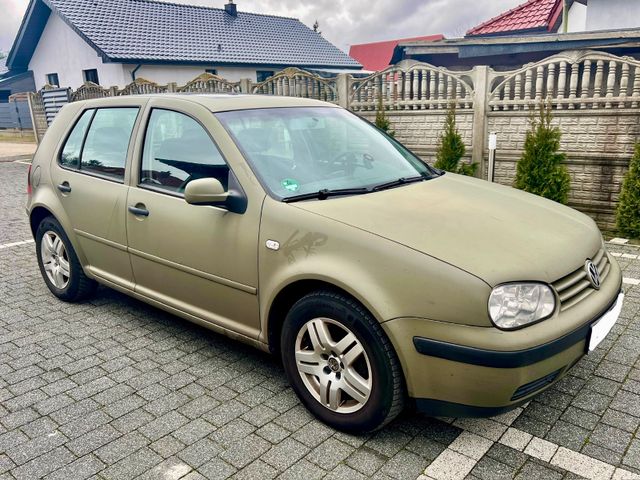 Volkswagen Golf 1.6 Special