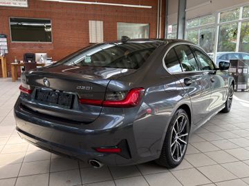 BMW 330 - 6