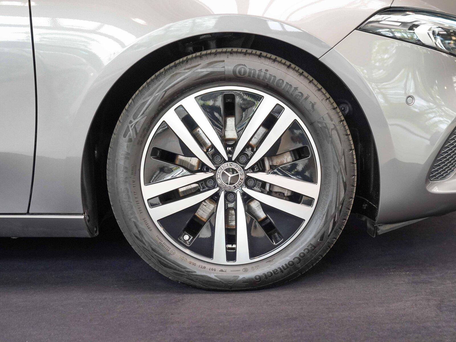 Mercedes-Benz A-Class d Progressive Standheizung DISTRONIC Pano, миниатюра 2