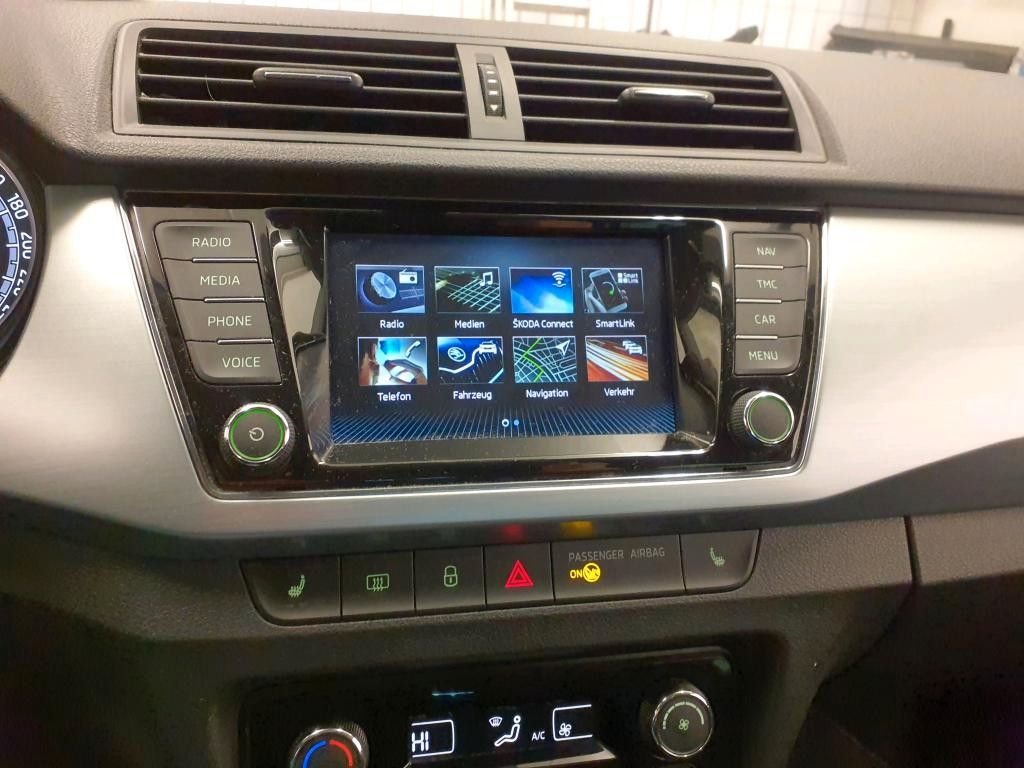 Fahrzeugabbildung SKODA Fabia Combi Ambition AHK SITZH. NAVI PDC 1.HD