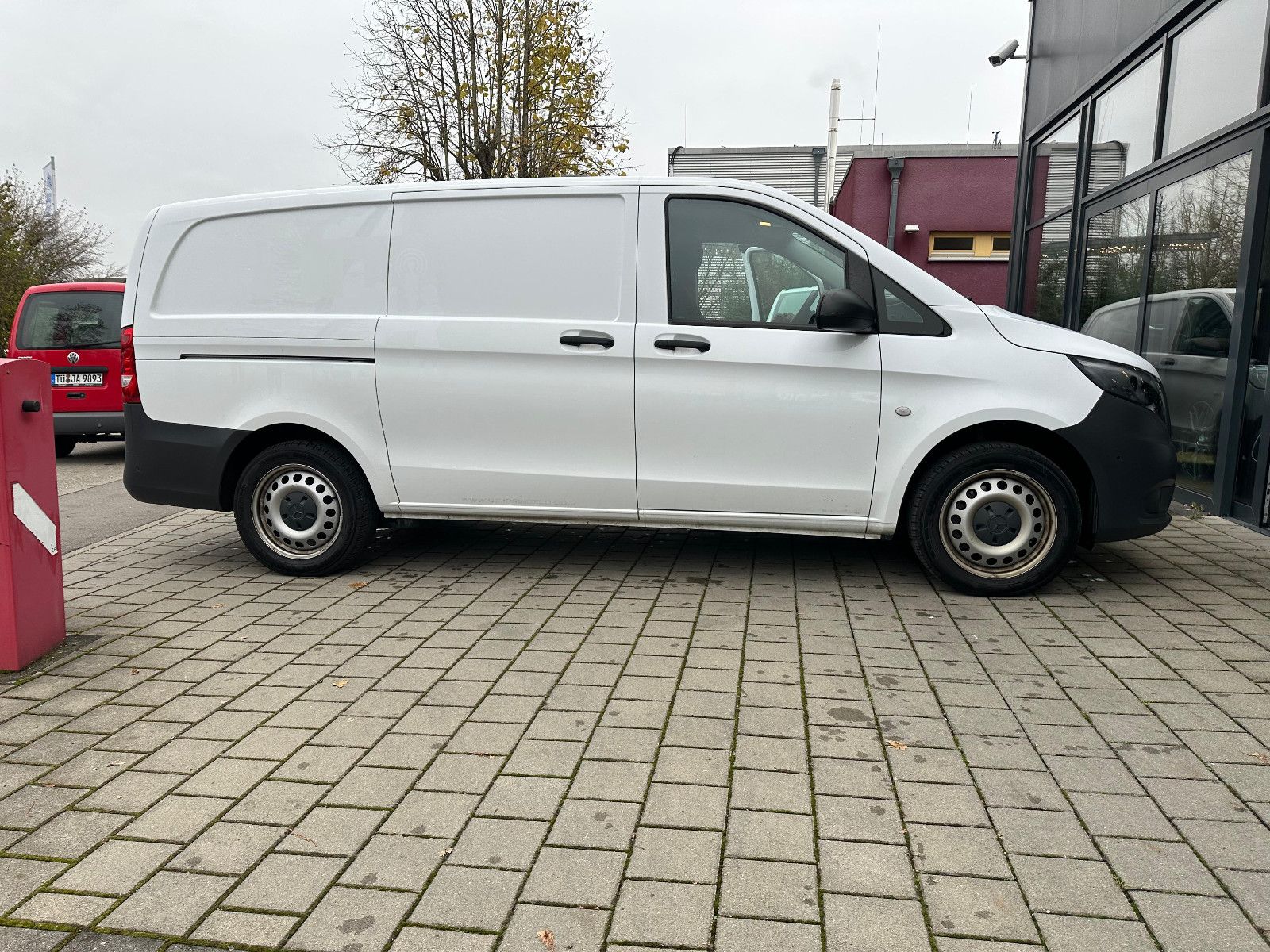 Fahrzeugabbildung Mercedes-Benz VITO 4Matic LANG*NAVI*KLIMA*AHK*SORTIMO*