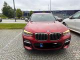 BMW X4 M40 M40i - - rote BMW X4 M40