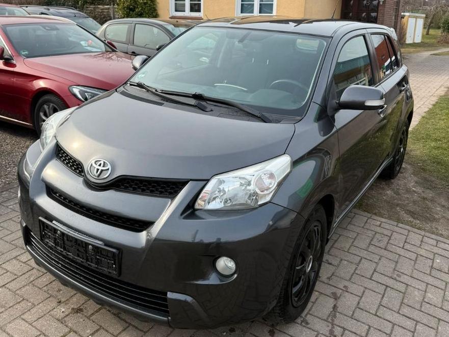 Toyota Urban Cruiser Town+ HU NEU BENZIN AHK 5 TRG