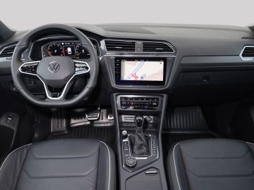 Volkswagen Tiguan Allspace R-Line 4Motion 2.0 TSI DSG VOLL!