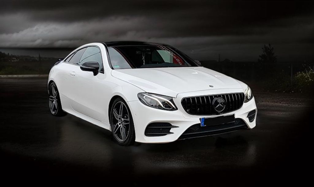 Image of Mercedes-Benz E 200
