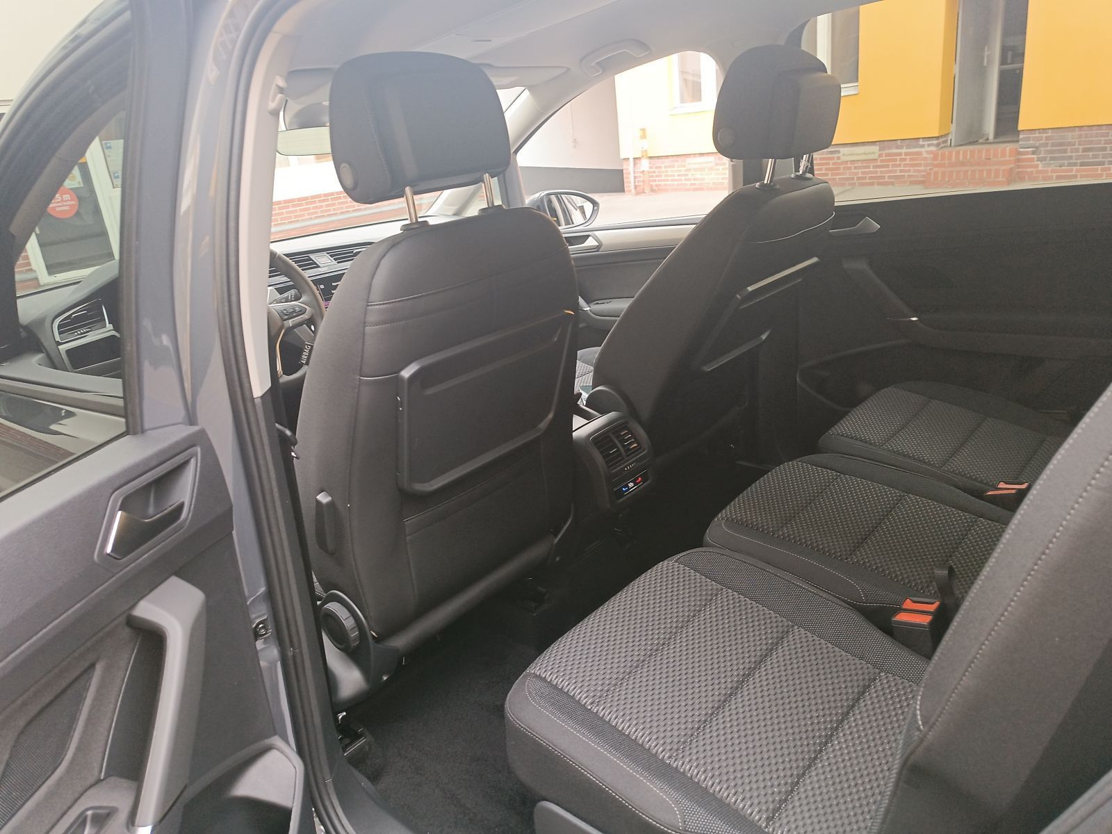 Volkswagen Touran - Bild 8