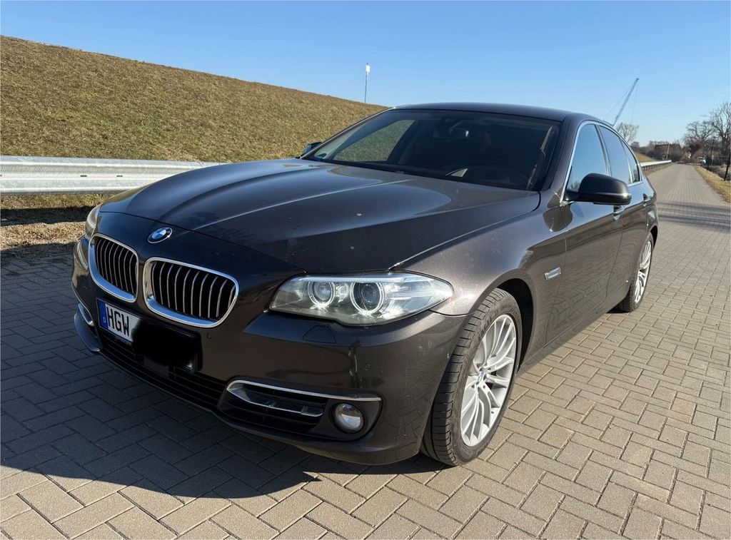Image of BMW 530