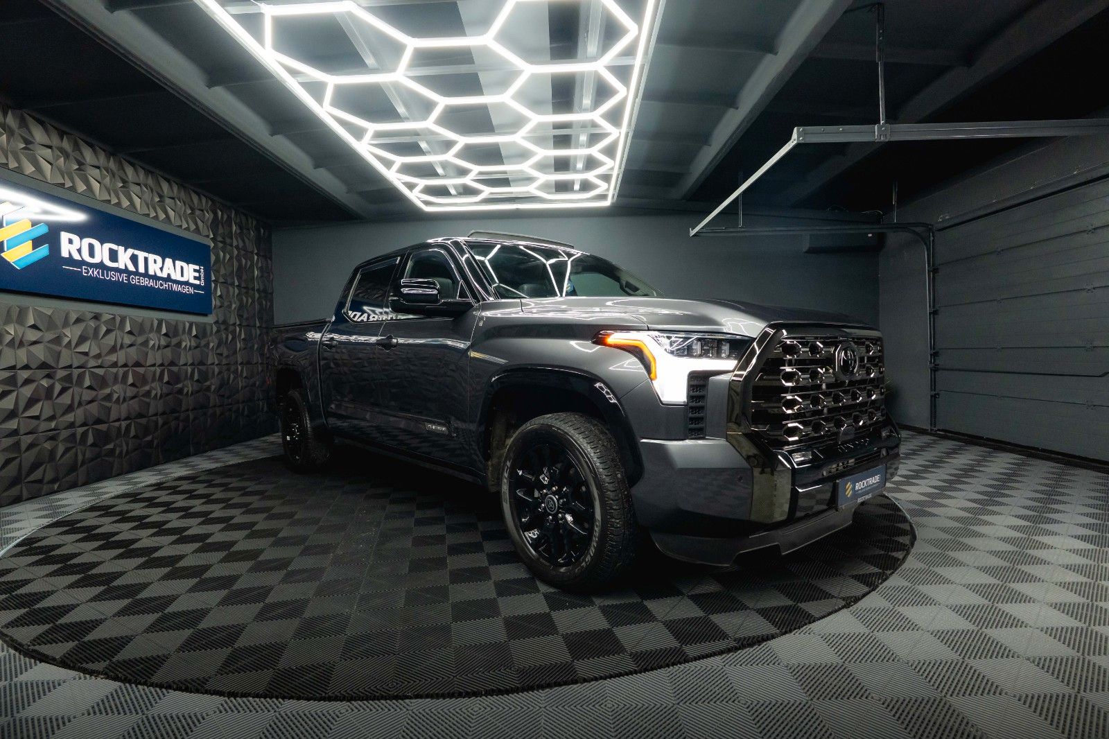Fahrzeugabbildung Toyota Tundra PLATINUM 3.4L V6 4x4 *100%Options*19%VAT*