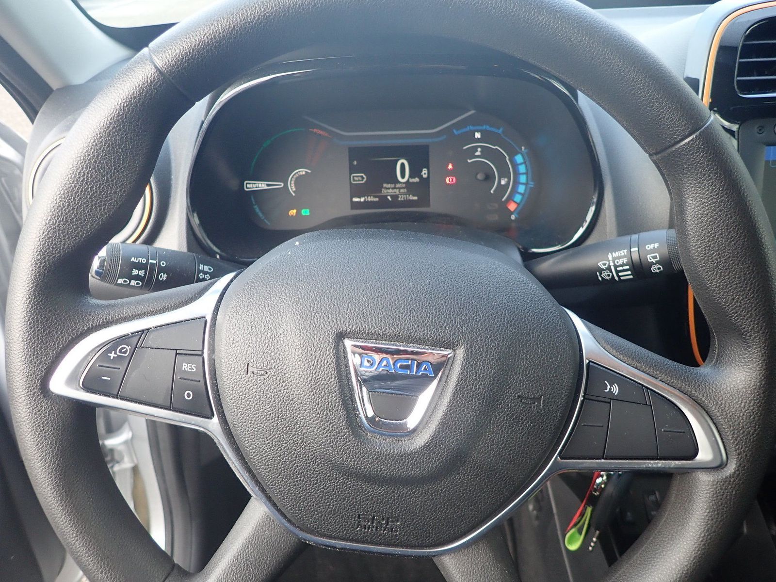 Fahrzeugabbildung Dacia Spring Electric Comfort Plus 45 PS