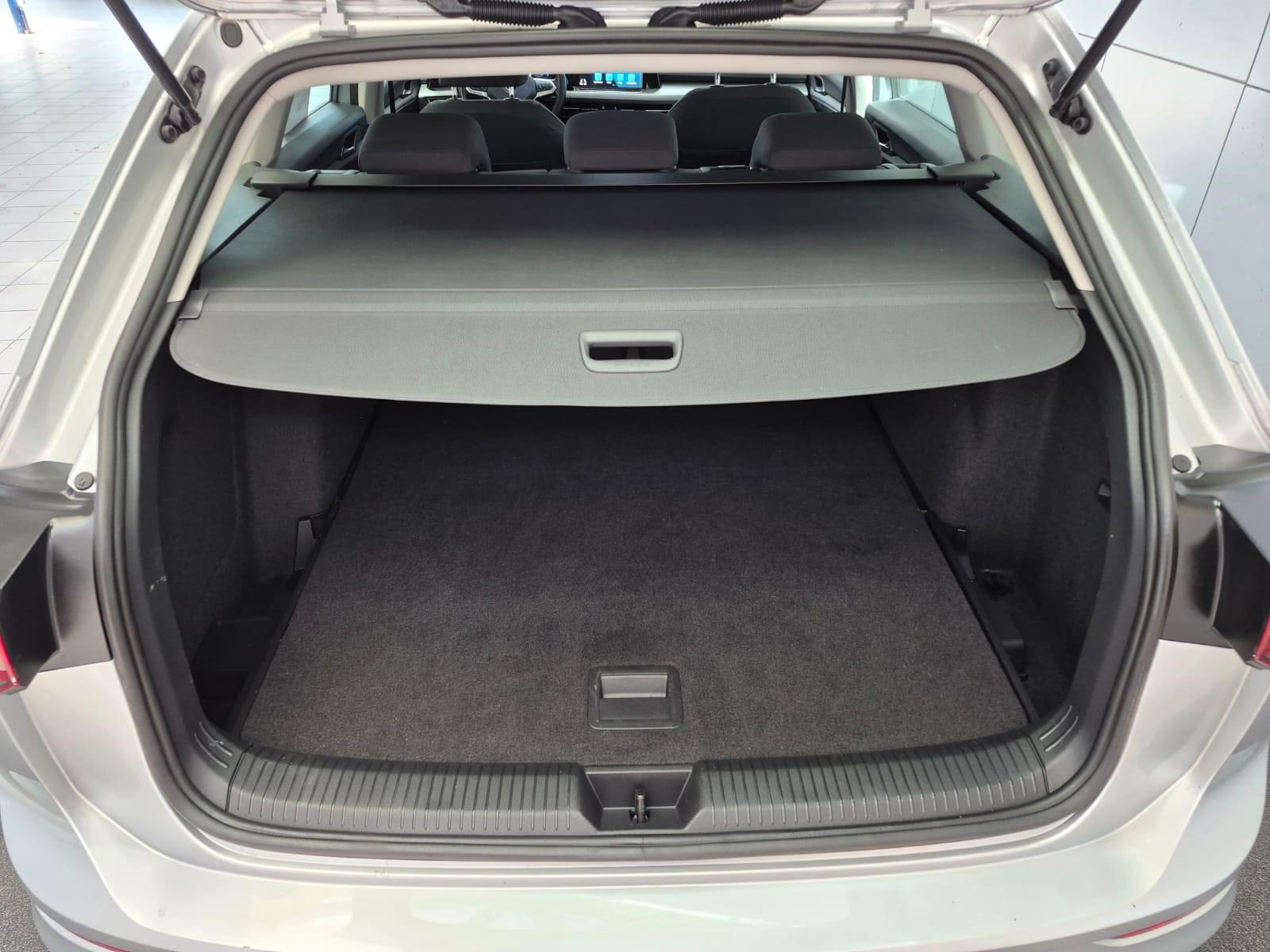 Volkswagen Golf VIII Var. Life 2.0 TDI DSG AHK ACC 1,99%*, миниатюра 23