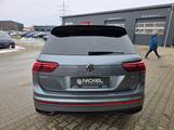 Volkswagen Tiguan Allspace R-Line*pano*HuD*Sthzg*360°*VOLL* - Volkswagen Tiguan Allspace in Solingen