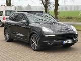 Porsche Cayenne S 4.2 *PANO*MATRIX*DISTR*L-FAHR*BOSE* - gebrauchte Porsche Cayenne aus dem Jahr 2016
