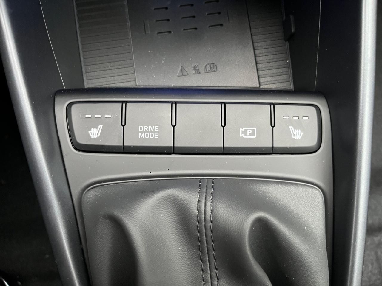Fahrzeugabbildung Hyundai BAYON TREND *Komfortpaket* *KLIMAA*CARPLAY*NAVI*