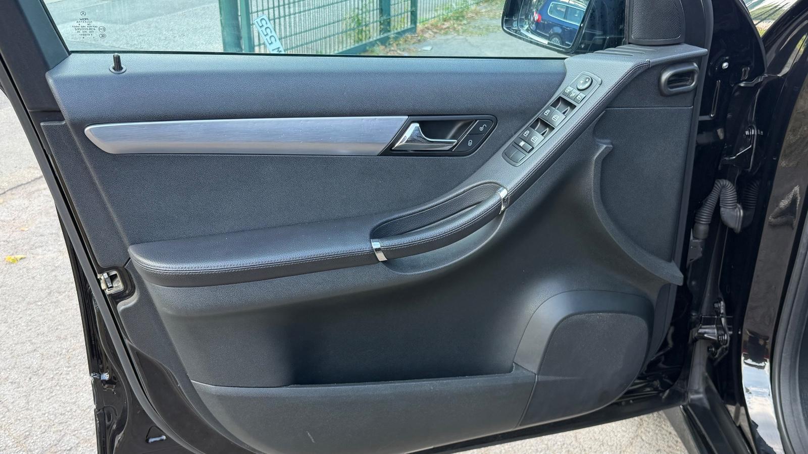 MERCEDES-BENZ R 300 CDI 190ch PACK SPORT - 7 PLACES - TOIT OUVRANT - SUSPENSION PNEUMATIQUE - SIÈGES CHAUFFANTS
