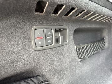 صورة مصغرة 15 لـ 2024 AUDI RSQ8