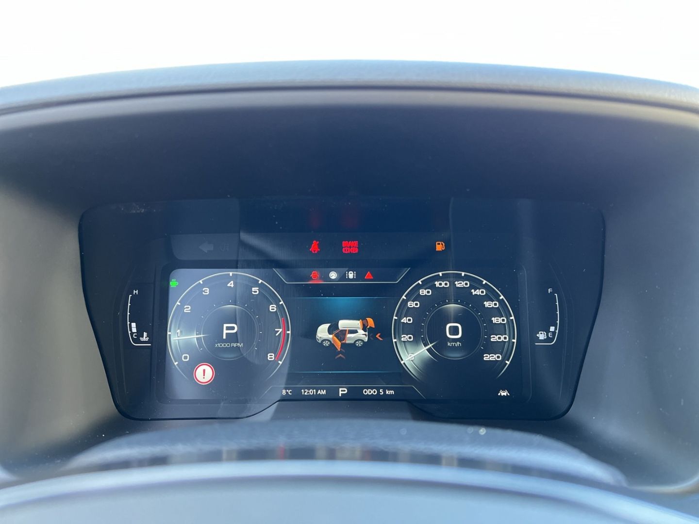 Fahrzeugabbildung Ssangyong Tivoli Nomad 2WD Automatik Navi LED CarPlay DAB