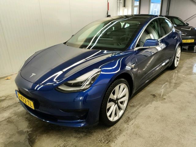 Tesla Model 3 Standard RWD Plus [ AUTOPILOT+19'' LMV+6