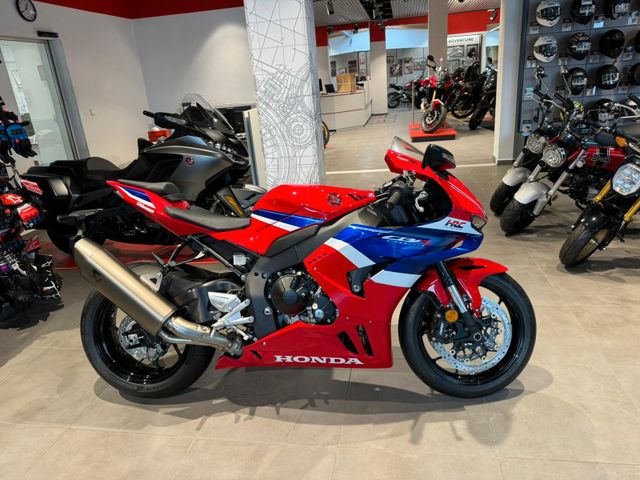 Honda CBR1000RR-R Fireblade *sofort verfügbar*