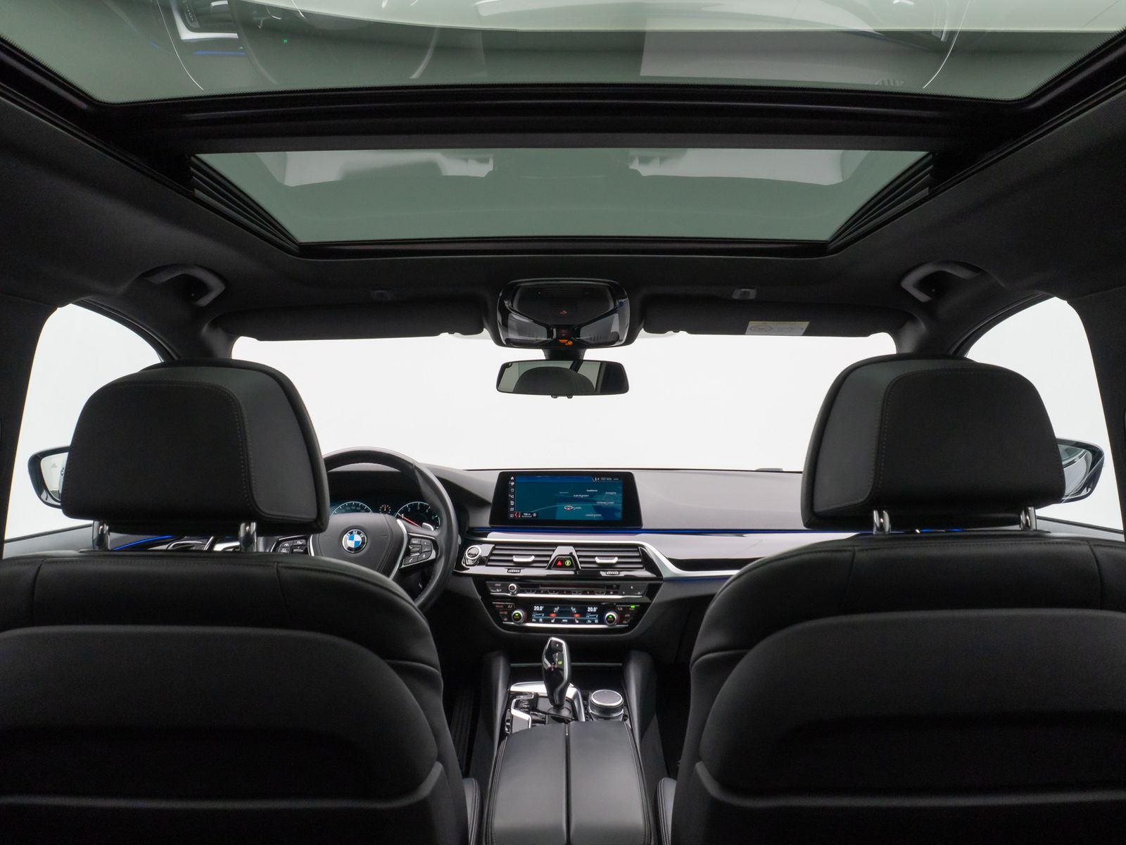 Fahrzeugabbildung BMW 540i xD SportLine Panorama HUD DAB HiFi 4xKlima