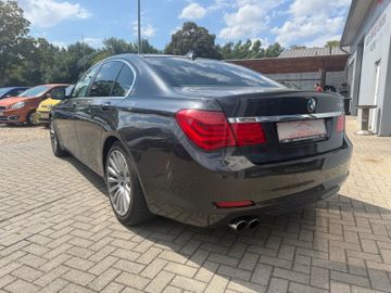 BMW 730 - 5