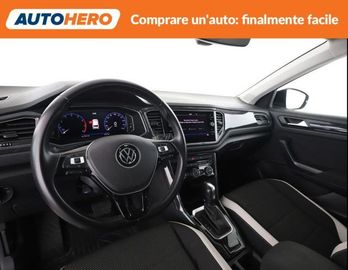 Volkswagen T-Roc - 7
