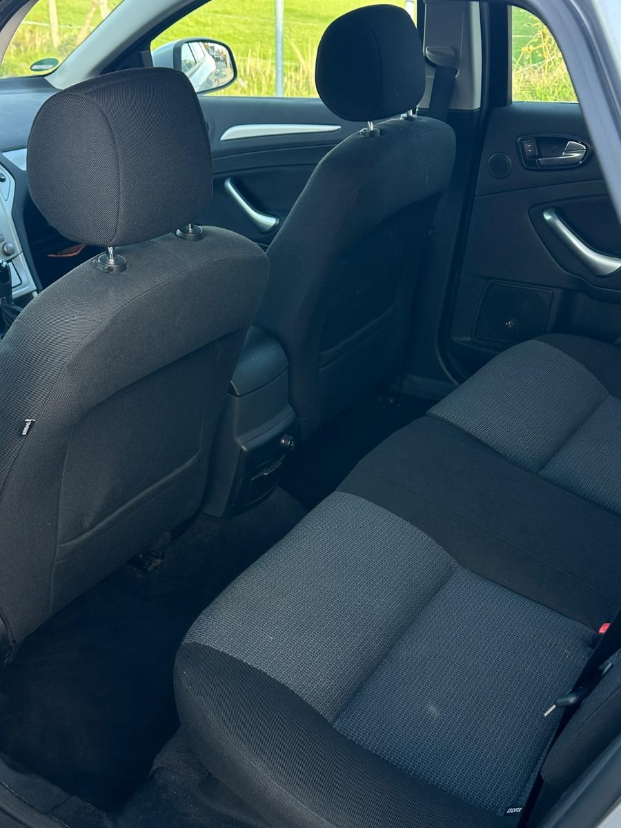 Ford Mondeo 2008 — photo 11