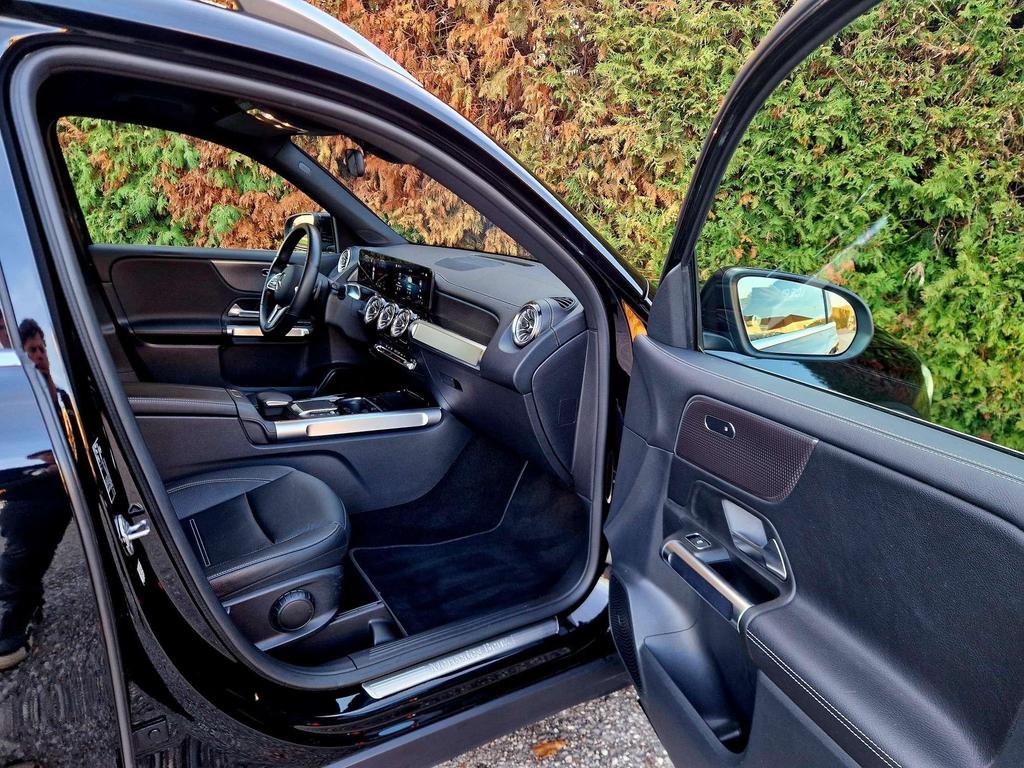 Mercedes-Benz GLB 200