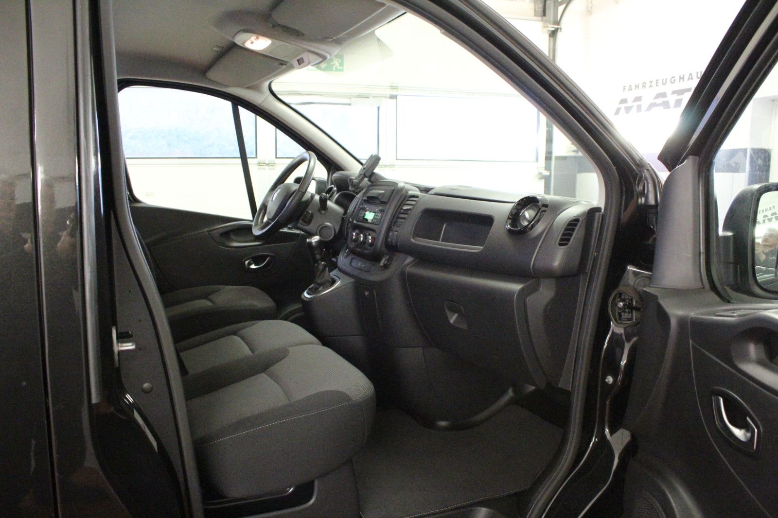 Fahrzeugabbildung Renault Trafic Kasten L2H1 3,0t Komfort *AHK*Klima*