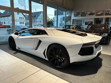 2011 Lamborghini AVENTADOR 照片 8