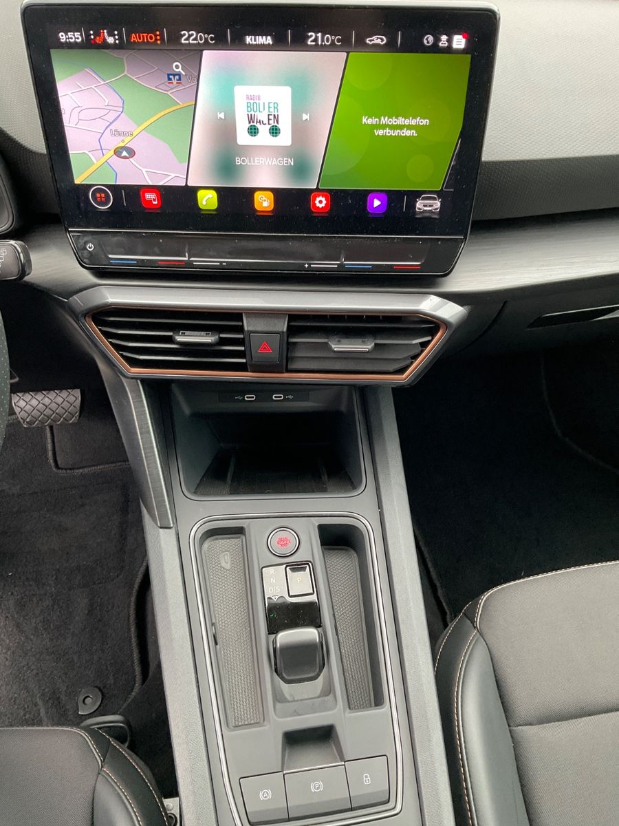 Fahrzeugabbildung CUPRA Leon 1.5 eTSI 110kW DSG,Kamera,Navi,LED,Carplay