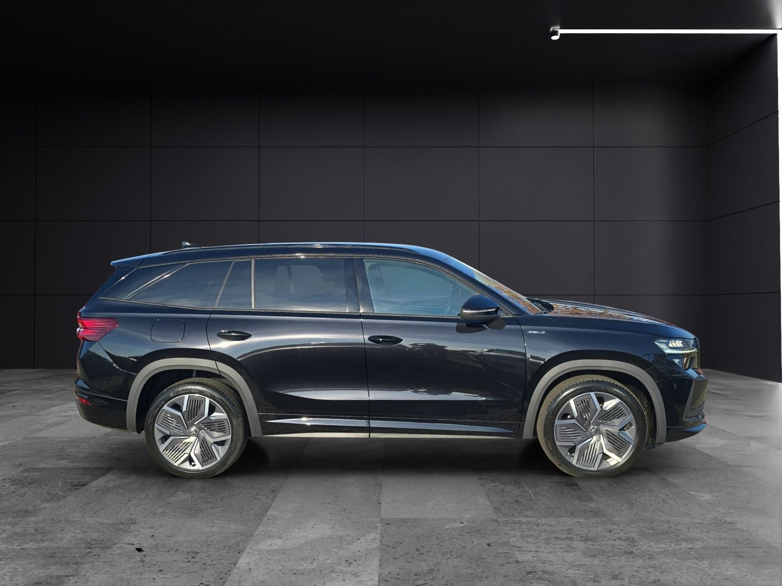 Fahrzeugabbildung SKODA Kodiaq Sportline 2.0 TDI  4x4 DSG AHZV STANDHZG