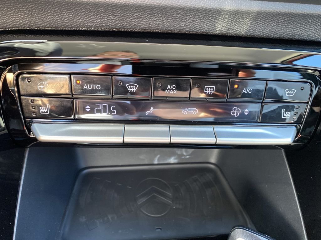 Fahrzeugabbildung Citroën C3 Hybrid 110 MAX *Sitzh*beh. Frontscheibe u Len