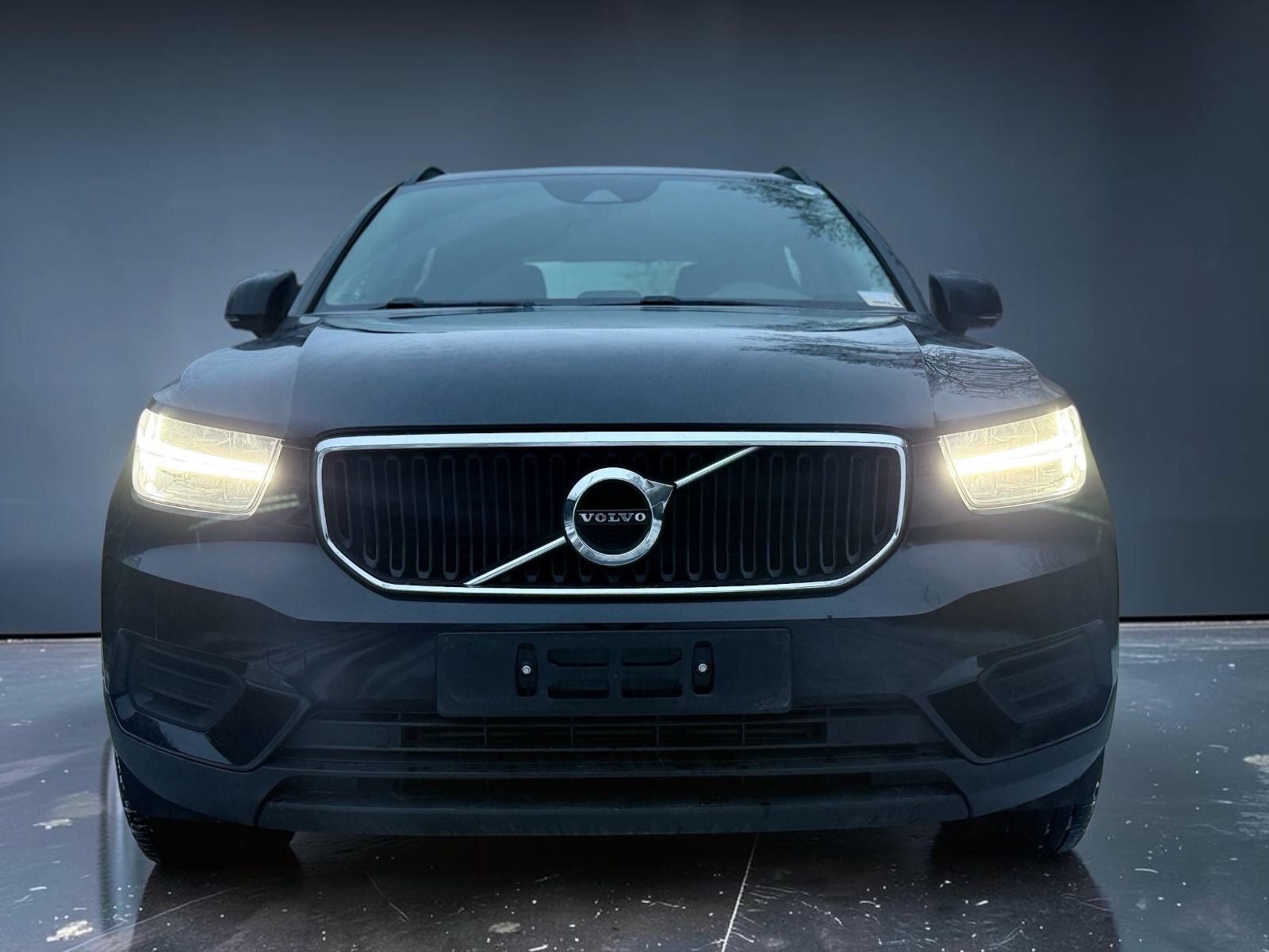 Volvo XC 40 XC40 Momentum Core 2WD imagem 2
