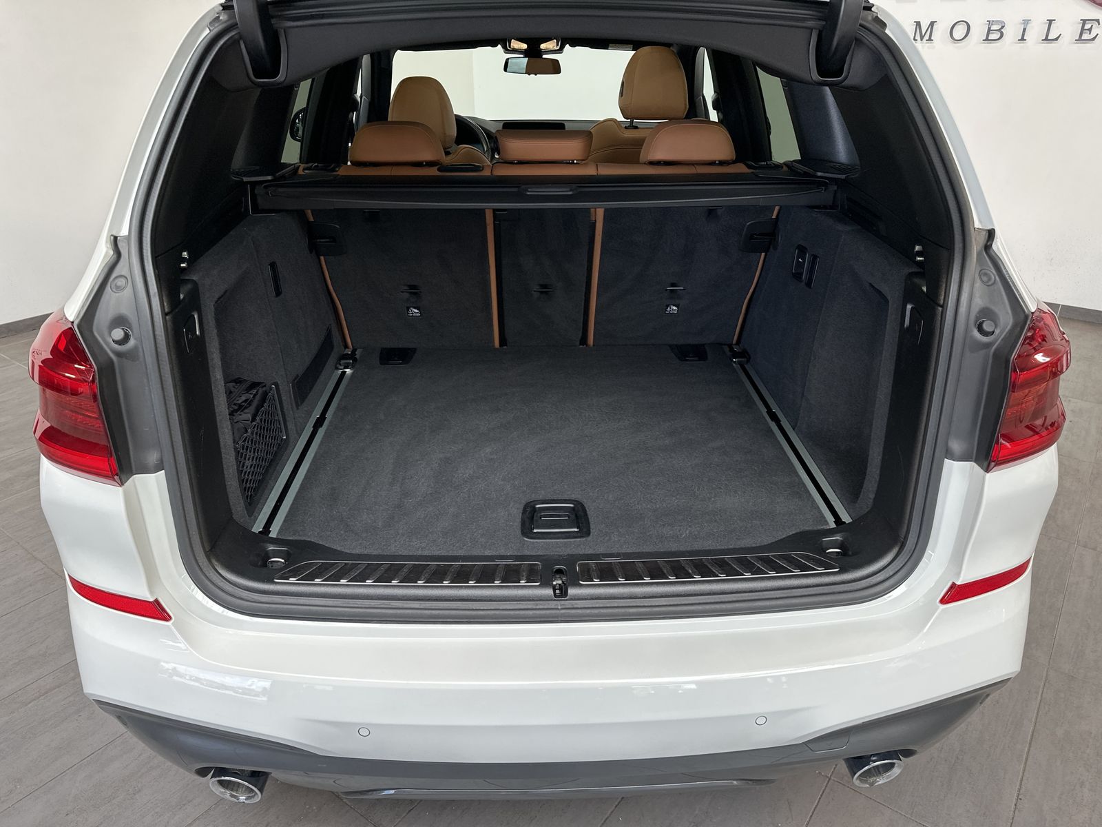 Fahrzeugabbildung BMW X3 xDrive30d M-Sport NAV+LED+PANORAMA+HUD+KAMERA