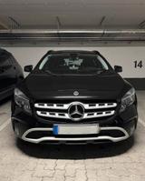 Mercedes-Benz GLA 220 d Automatik TÜV 10/2... - Mercedes-Benz GLA 220: Limousine