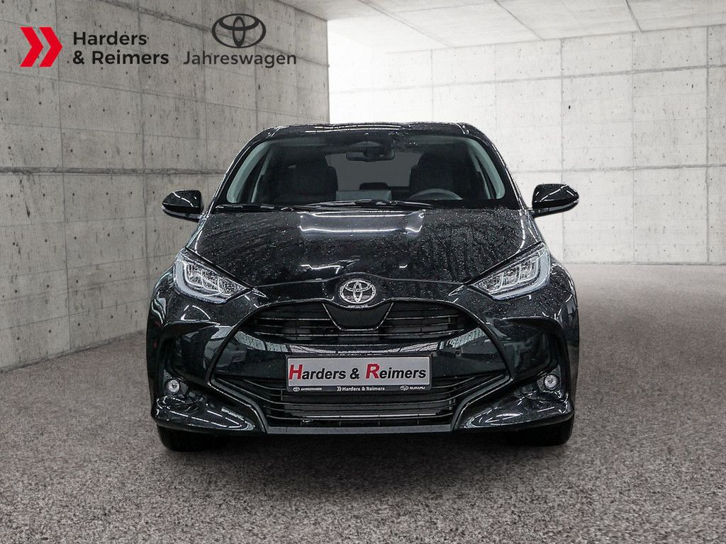 Toyota Yaris Hybrid Teamplayer KLIMA SHZ KAMERA ACC LED imagem 2