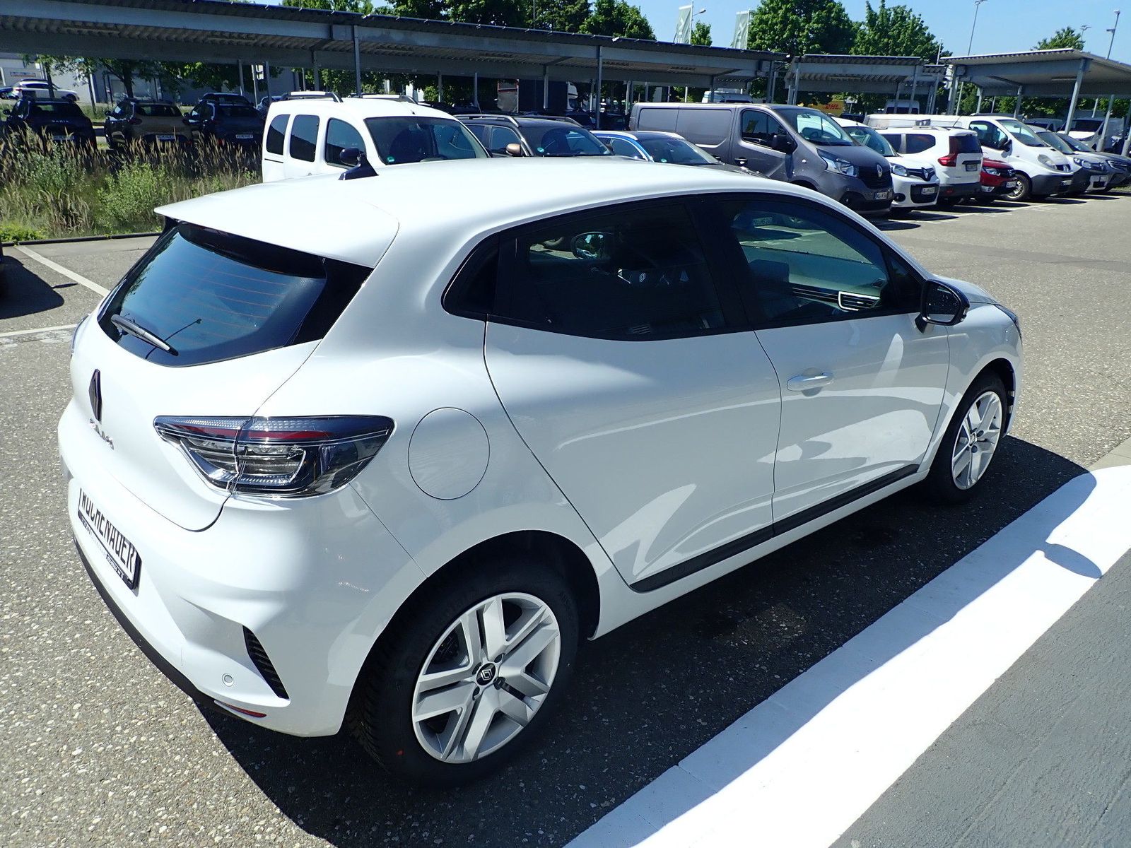 Fahrzeugabbildung Renault Clio Evolution SCe 65