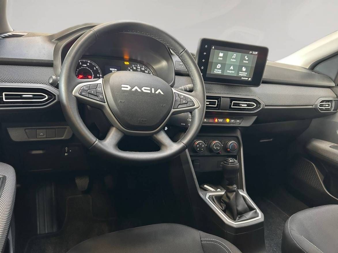Fahrzeugabbildung Dacia Sandero Expression TCe 100 ECO-G