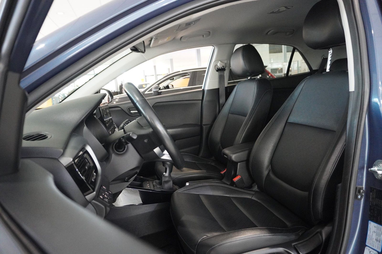Fahrzeugabbildung Kia Rio 1.0 T-GDI VISION NAVI/LED/KAMERA/LEDER/SHZ