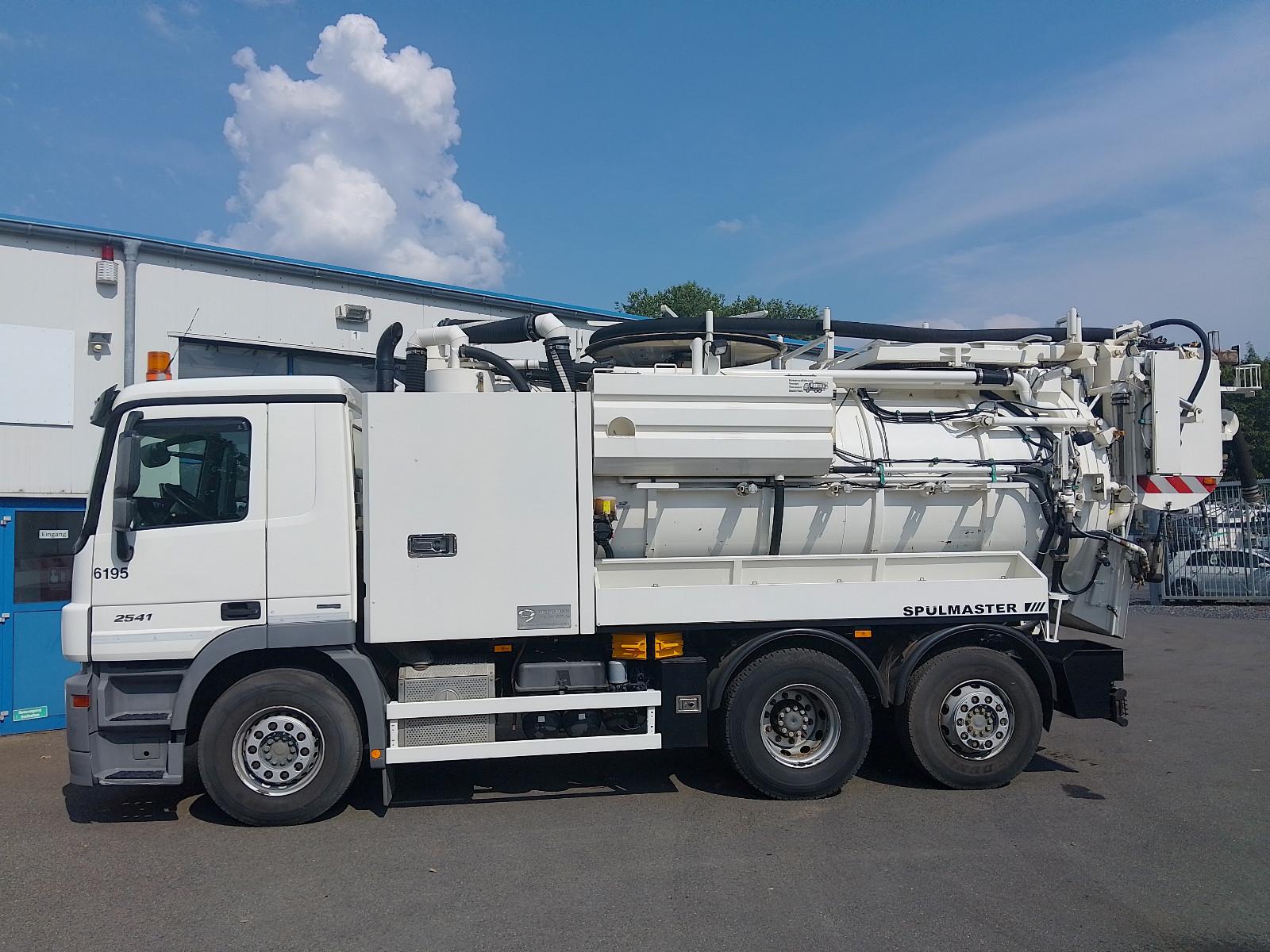 Mercedes-Benz 2541 Wiedemann Kombi