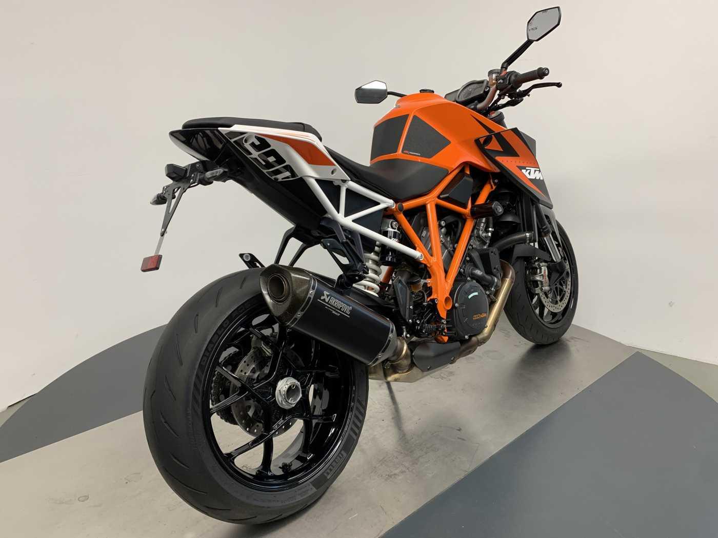 KTM 1290 Super Duke R *Service+Reifen neu*