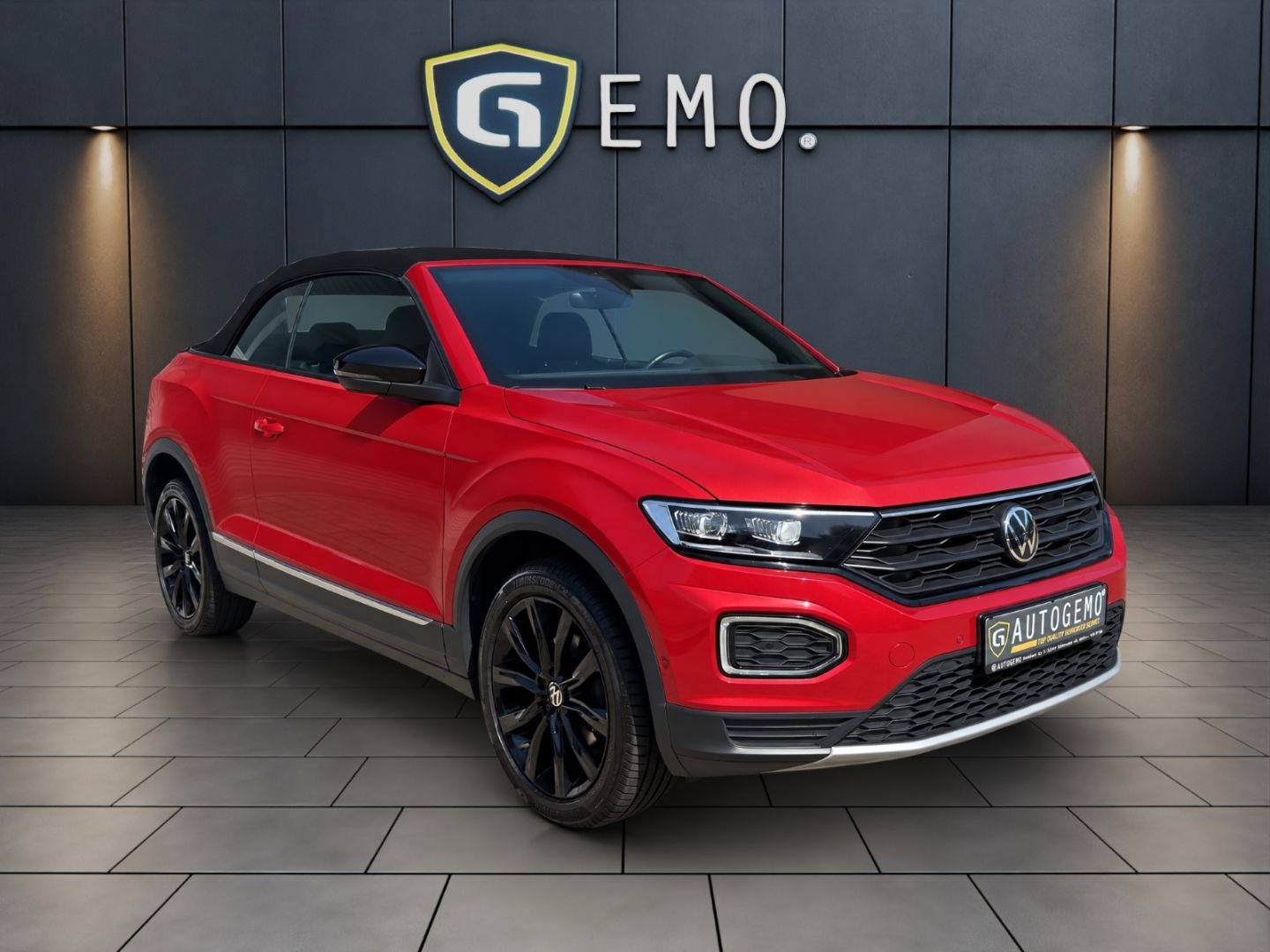 Gebrauchtwagen Volkswagen T-Roc T-Roc Cabriolet Style AHK NAVI ACC DAB+ SHZ PDC in Birkenfeld